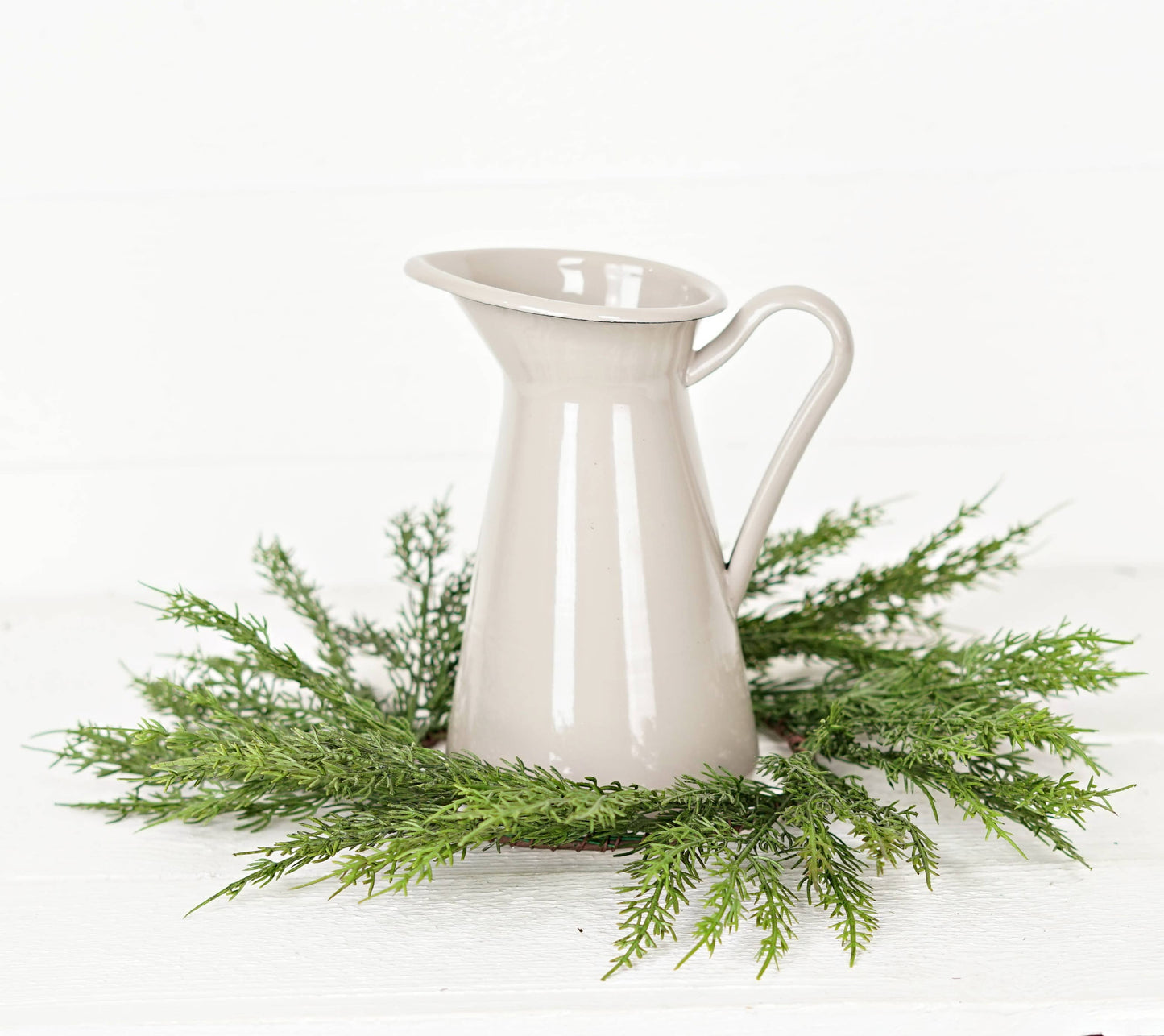 510062- 17in(6.5)Wreath-Soft Touch Evergreen Cedar Pine