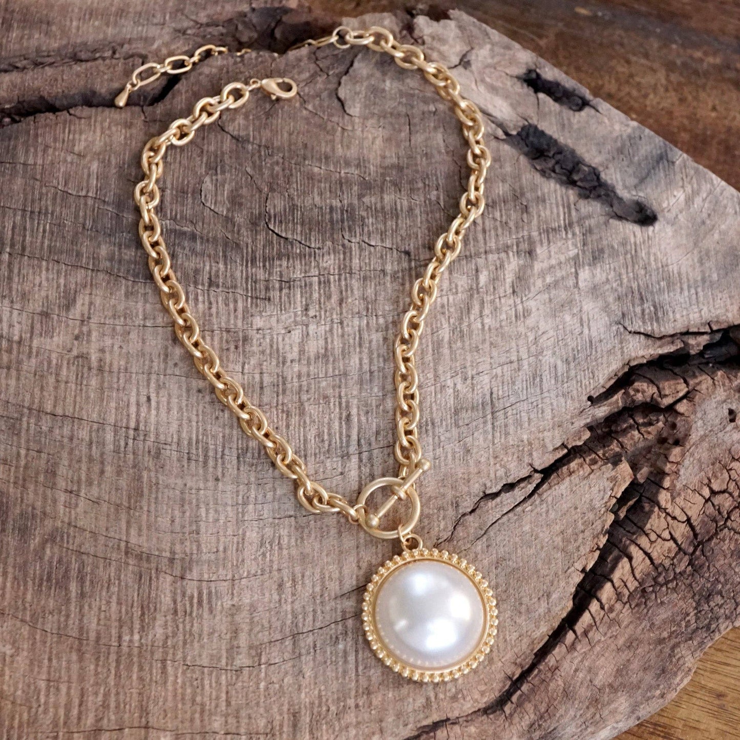 Pearl Statement Chain Necklace in Worn Gold Tone